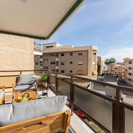 Sea View 2 Bedroom Apartment 2 Min Away From The Beach Torremolinos Kültér fotó