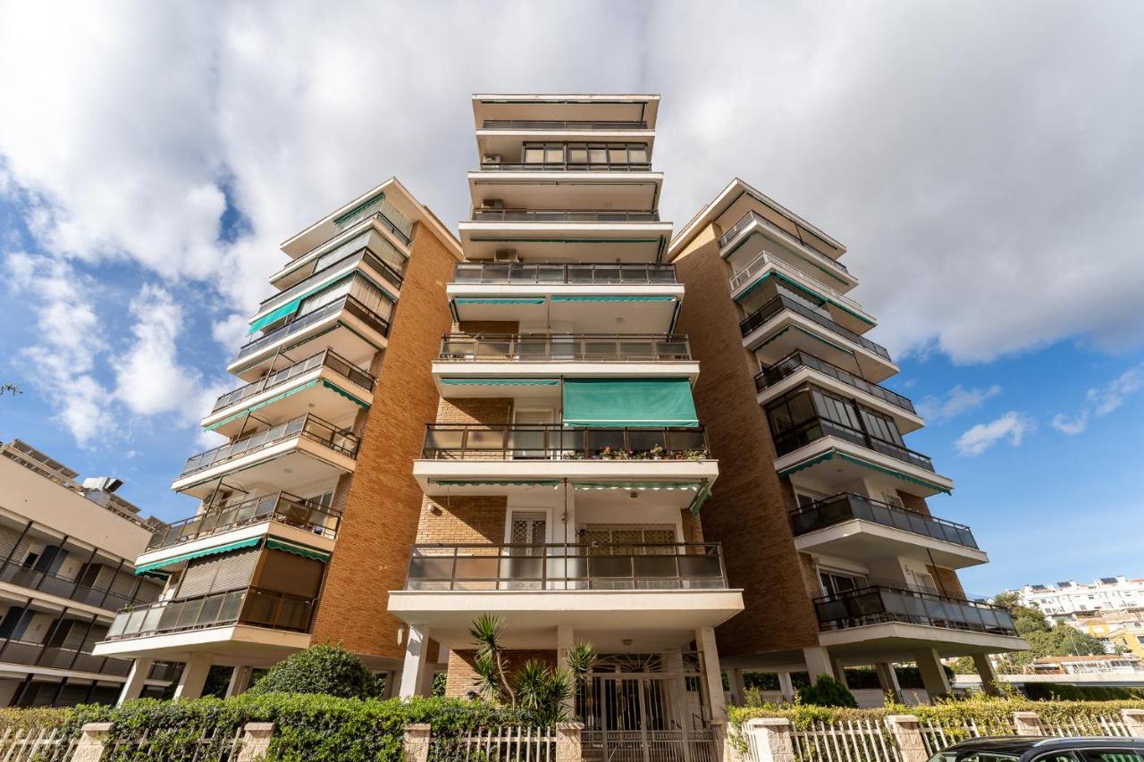Sea View 2 Bedroom Apartment 2 Min Away From The Beach Torremolinos Kültér fotó